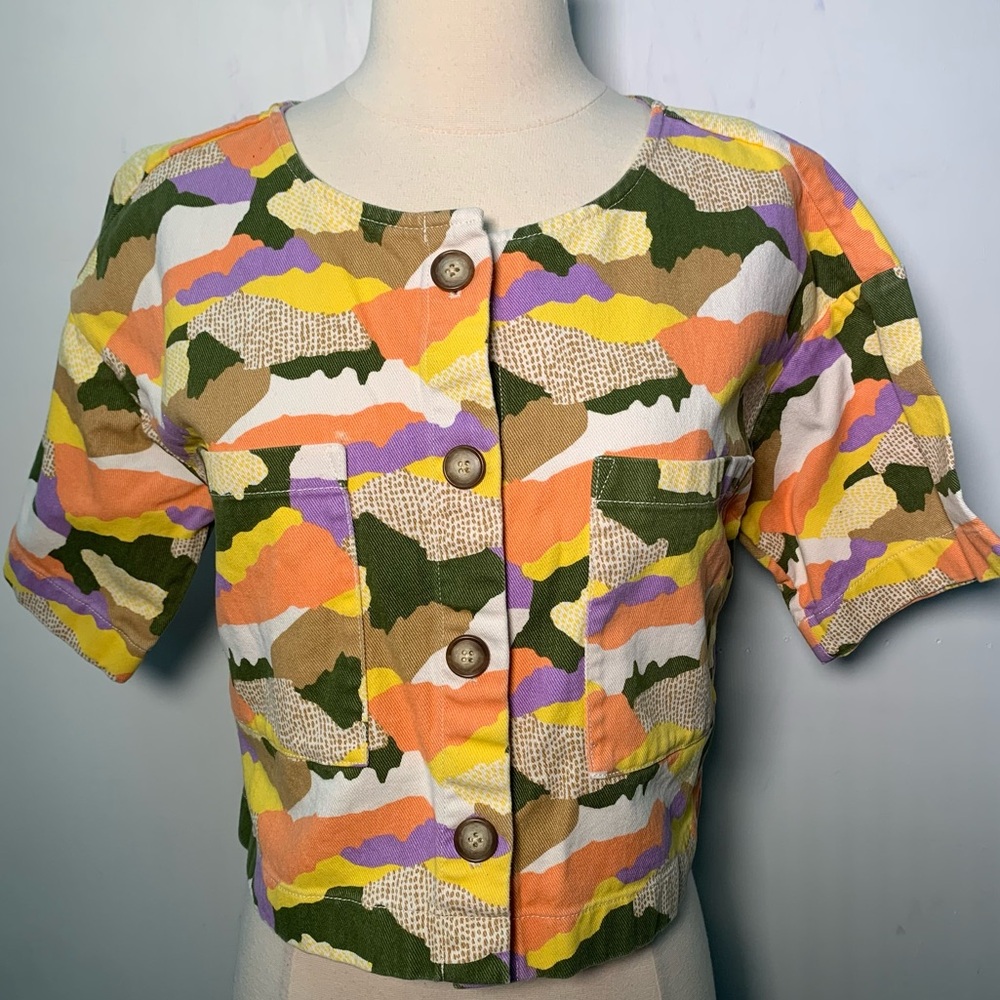 Anthropologie Twik pastel colors army print canvas crop top size M